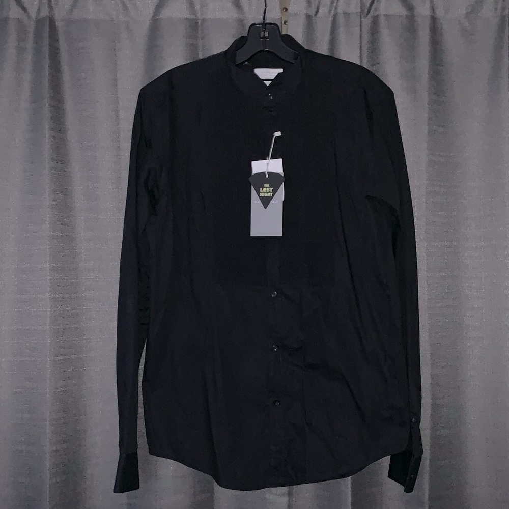 Slim fit-Evening button down with bib detail